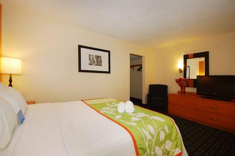 Fairfield Inn Boston Dedham Dış mekan fotoğraf
